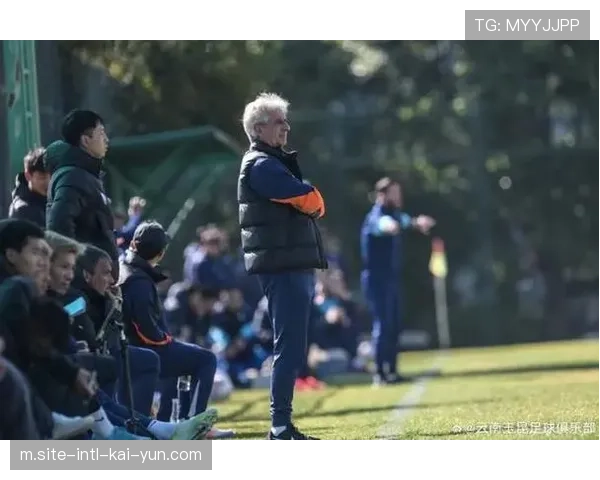 云南玉昆主场高原效应成战术加成,对手体能下降后掌控比赛节奏 云南玉昆主场高原效应成战术加成,对手体能下降后掌控比赛节奏