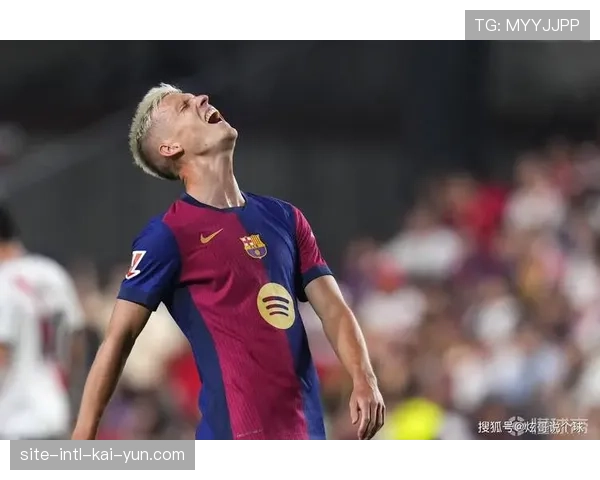 巴萨防线补强：巴尔德孔德回归大名单，拉菲尼亚德容缺阵